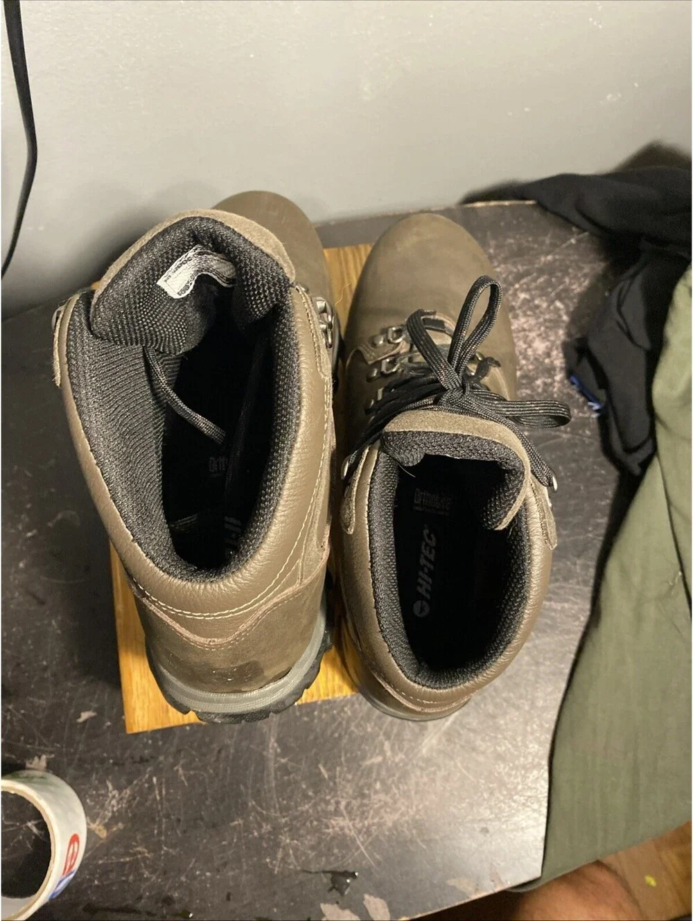Hi-Tec Oakhurst Womens Hiking Boots Size 8